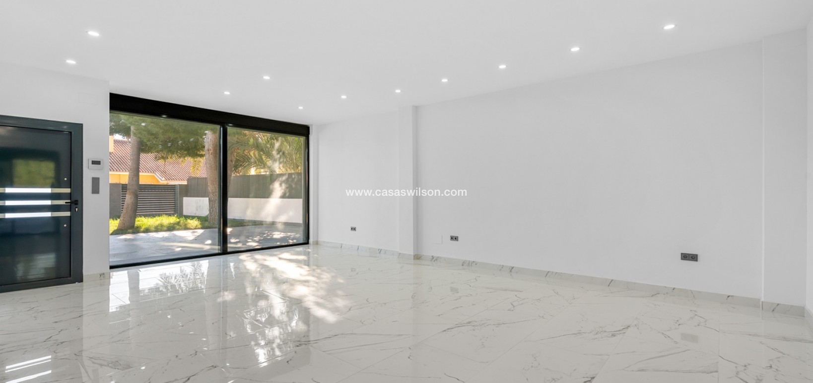 Sale - Villa - Campoamor