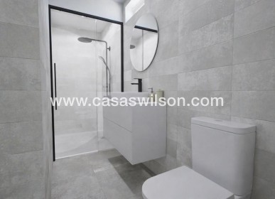 Sale - Apartment - Torrevieja - Paseo maritimo