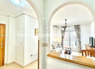 Sale - Apartment - Torrevieja - Centro