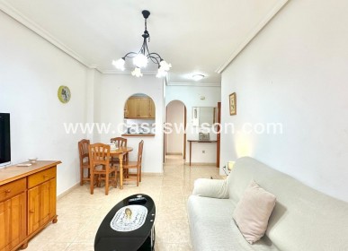 Sale - Apartment - Torrevieja - Centro