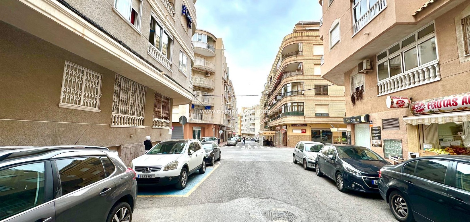 Sale - Apartment - Torrevieja - Centro