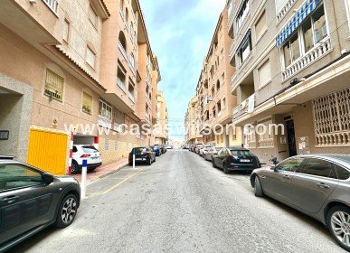 Sale - Apartment - Torrevieja - Centro