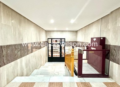 Sale - Apartment - Torrevieja - Centro