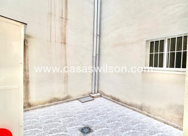 Sale - Apartment - Torrevieja - Centro