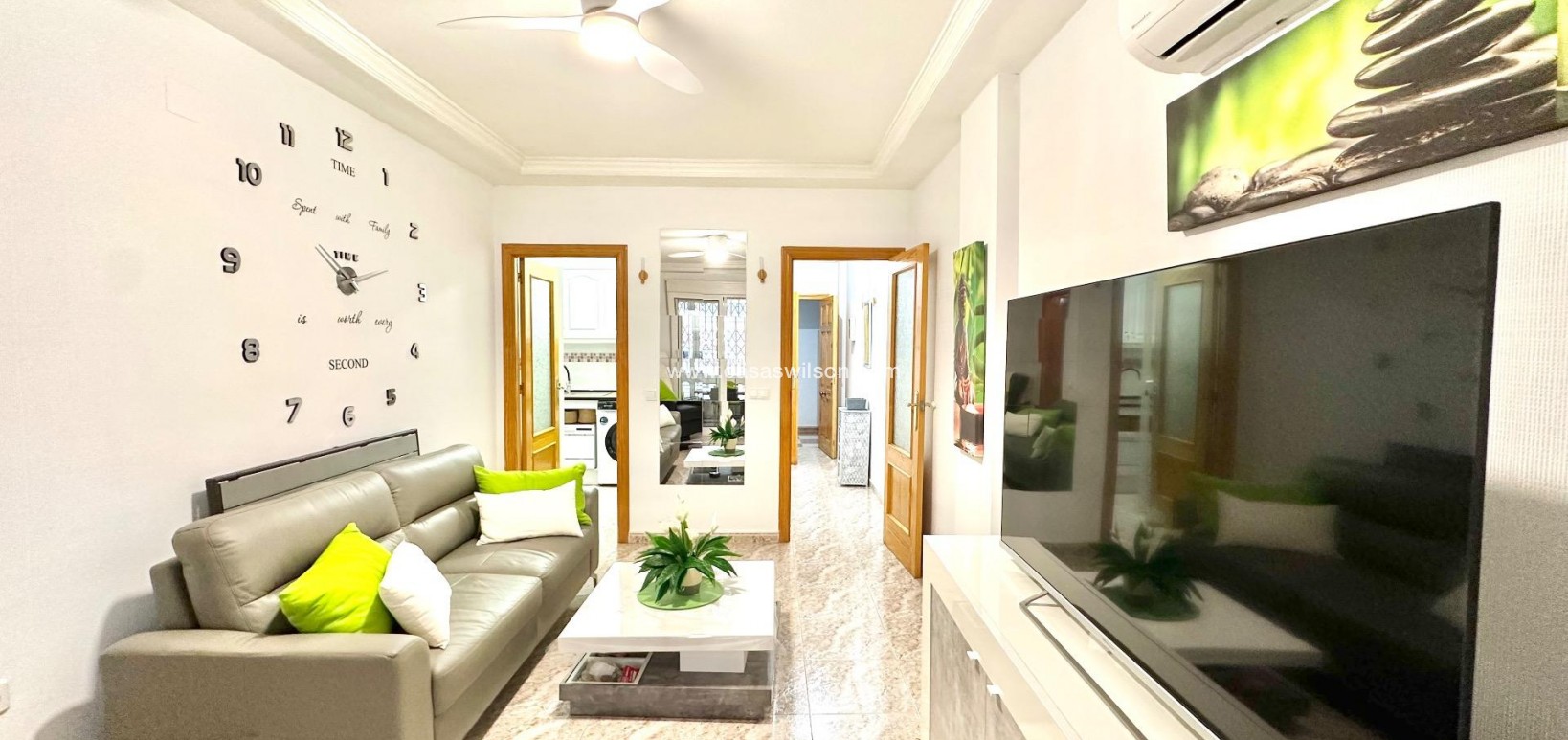 Sale - Apartment - Torrevieja - Centro