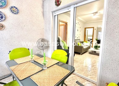Sale - Apartment - Torrevieja - Centro