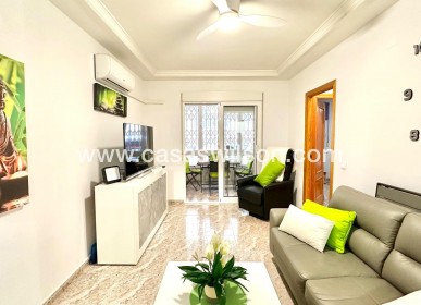 Sale - Apartment - Torrevieja - Centro