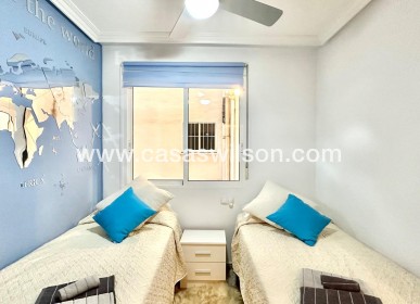 Sale - Apartment - Torrevieja - Centro