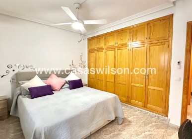 Sale - Apartment - Torrevieja - Centro