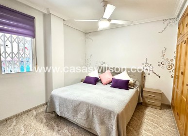 Sale - Apartment - Torrevieja - Centro