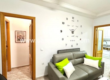 Sale - Apartment - Torrevieja - Centro