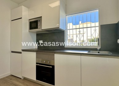 Sale - Bungalow - Orihuela Costa - Costa Blanca