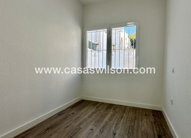 Sale - Bungalow - Orihuela Costa - Costa Blanca