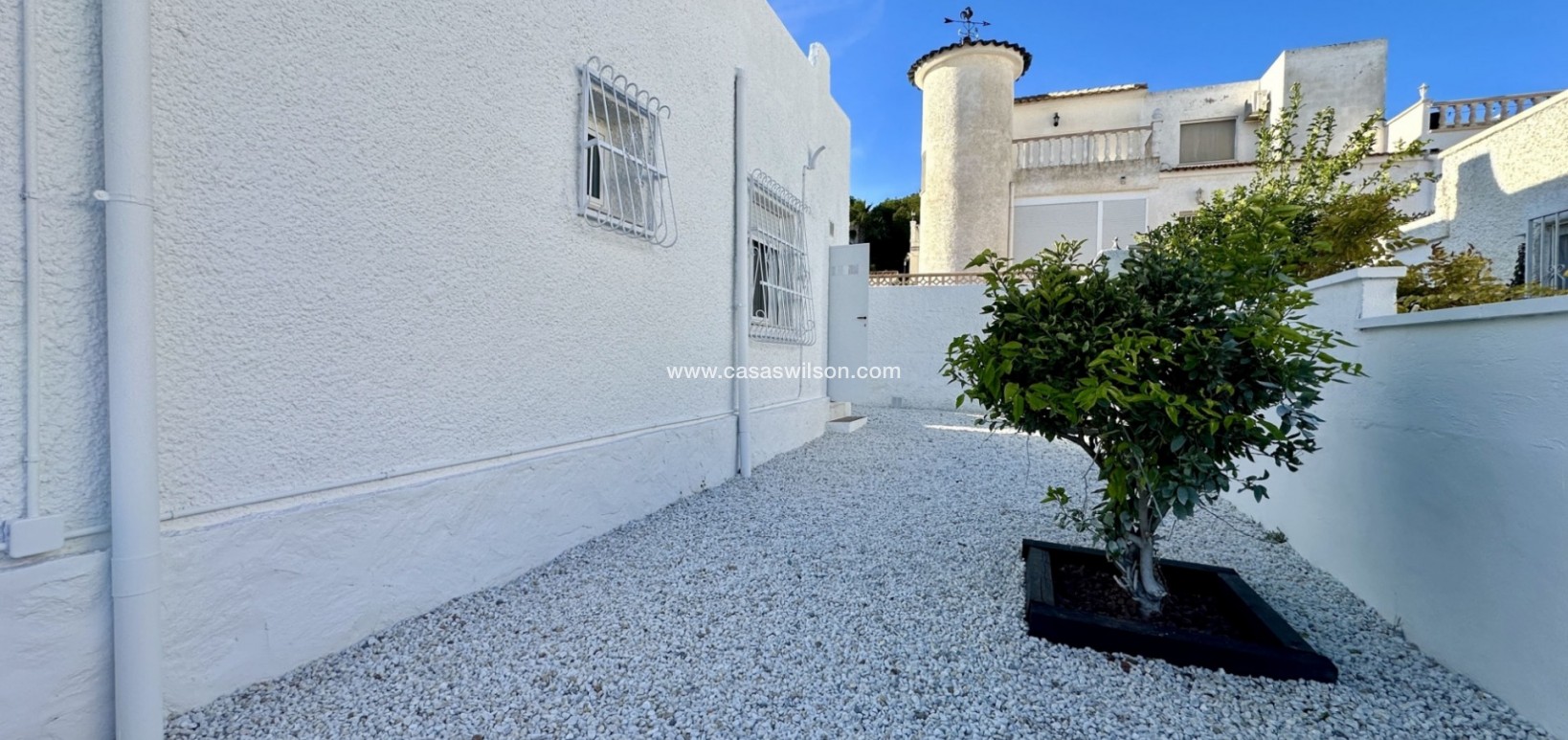 Sale - Bungalow - Orihuela Costa - Costa Blanca