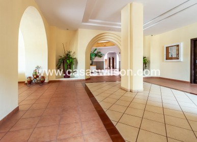 Sale - Apartment - Torrevieja - Playa de los Locos