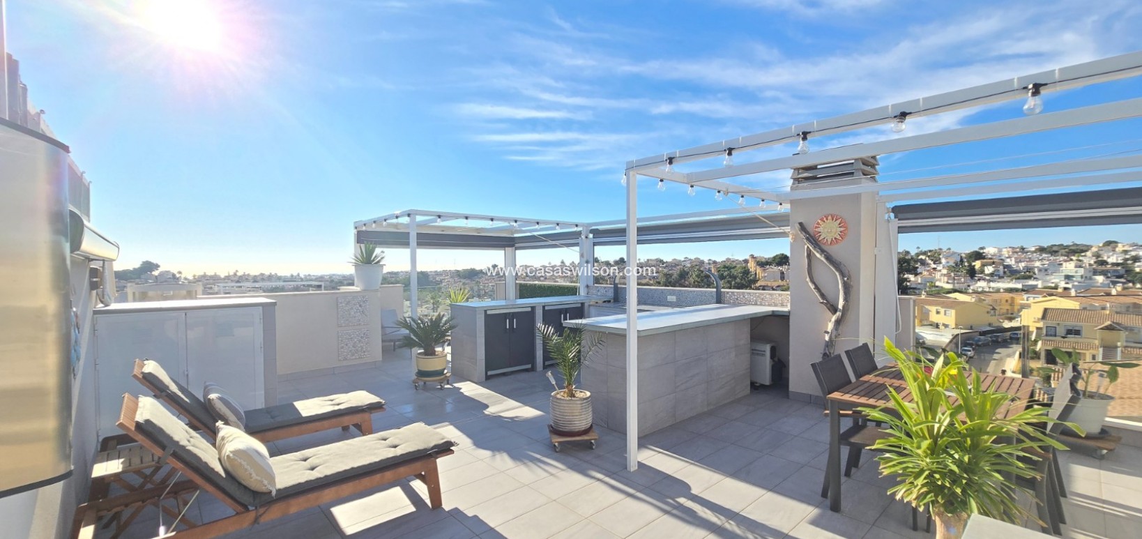 Sale - Apartment / Flat * - Orihuela Costa - Villamartín *