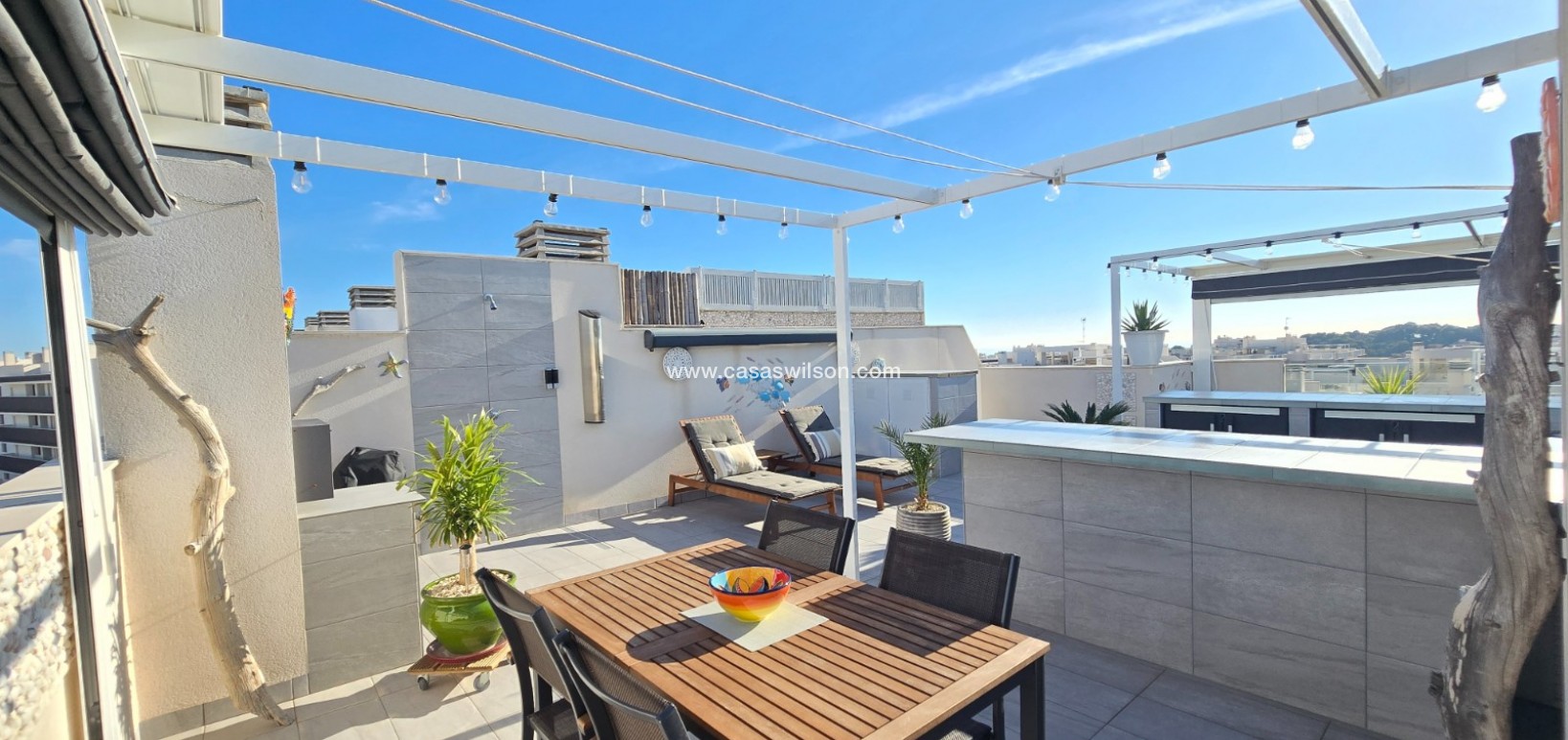 Sale - Apartment / Flat * - Orihuela Costa - Villamartín *