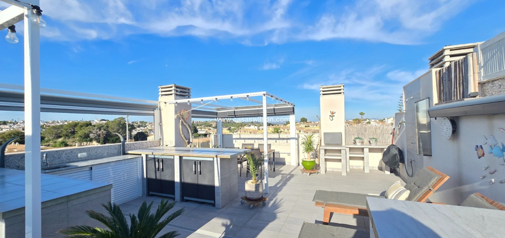 Sale - Apartment / Flat * - Orihuela Costa - Villamartín *