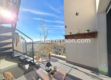 Sale - Apartment / Flat * - Orihuela Costa - Villamartín *