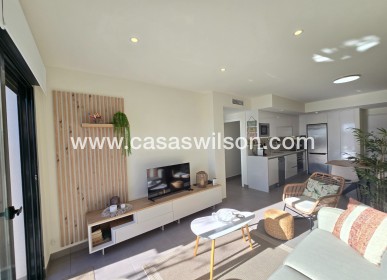 Sale - Apartment / Flat * - Orihuela Costa - Villamartín *