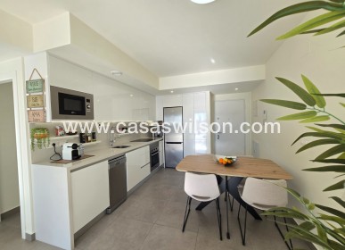 Sale - Apartment / Flat * - Orihuela Costa - Villamartín *