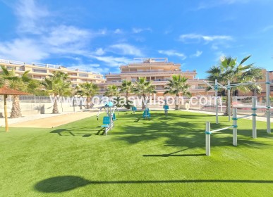 Sale - Apartment / Flat * - Orihuela Costa - Villamartín *