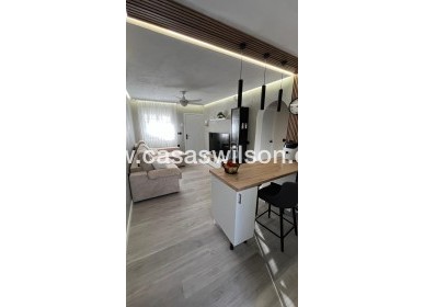 Sale - Bungalow - Torrevieja - Costa Blanca