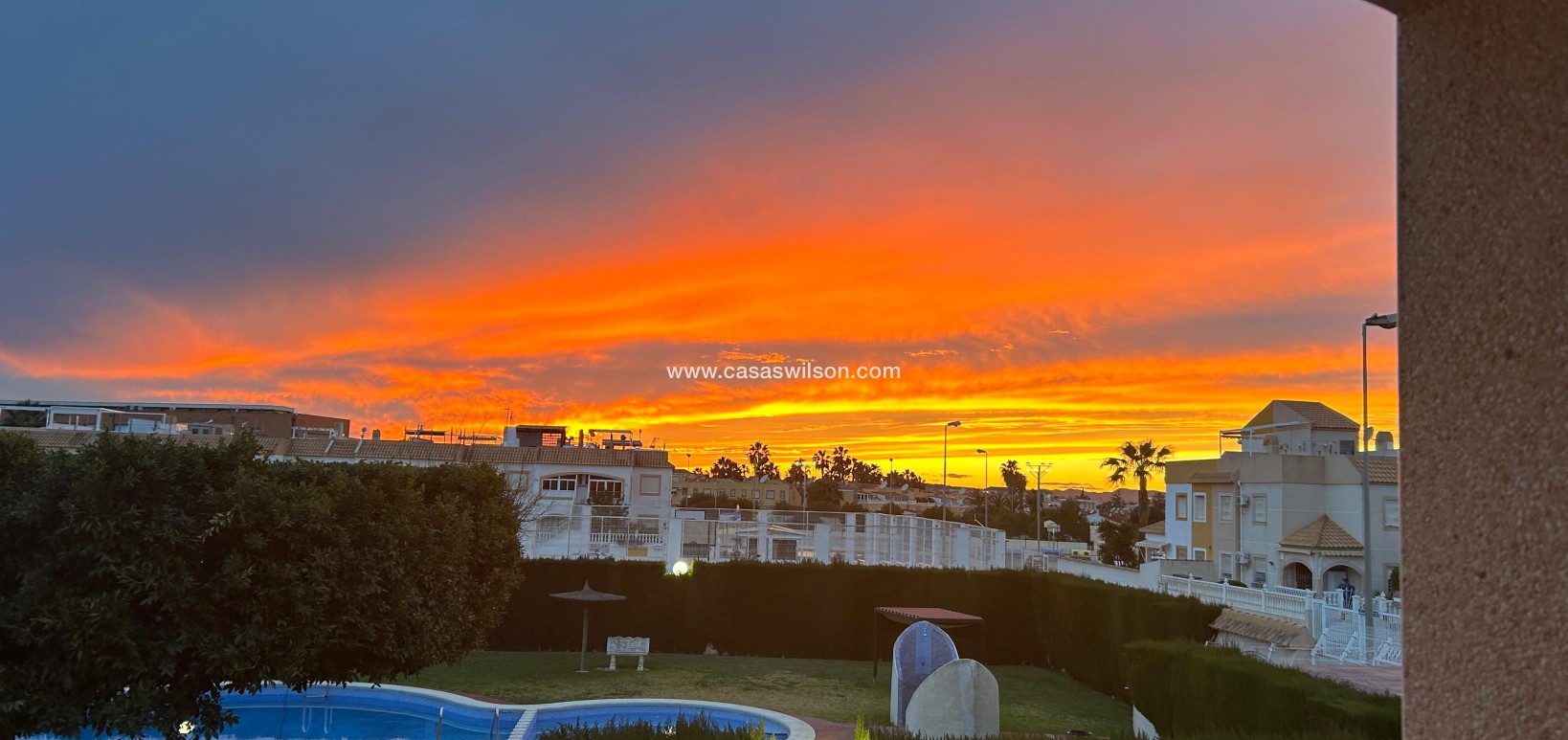Sale - Bungalow - Torrevieja - Costa Blanca