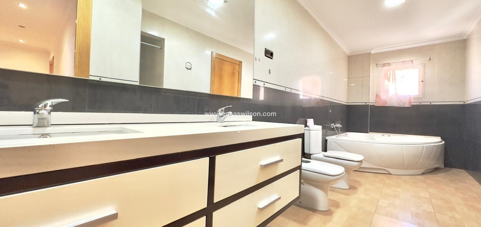 Sale - Apartment - Torrevieja - Centro