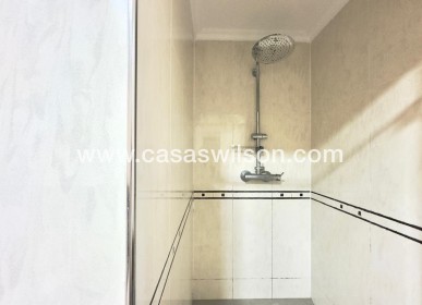 Sale - Apartment - Torrevieja - Centro