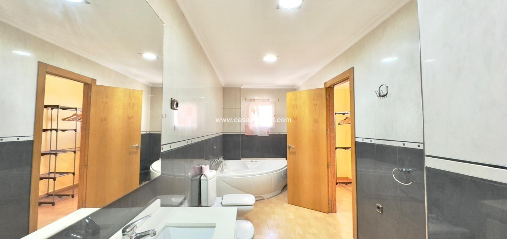 Sale - Apartment - Torrevieja - Centro