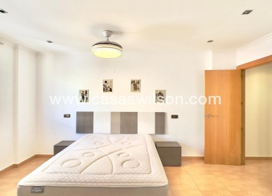 Sale - Apartment - Torrevieja - Centro