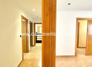 Sale - Apartment - Torrevieja - Centro