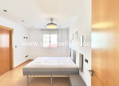 Sale - Apartment - Torrevieja - Centro