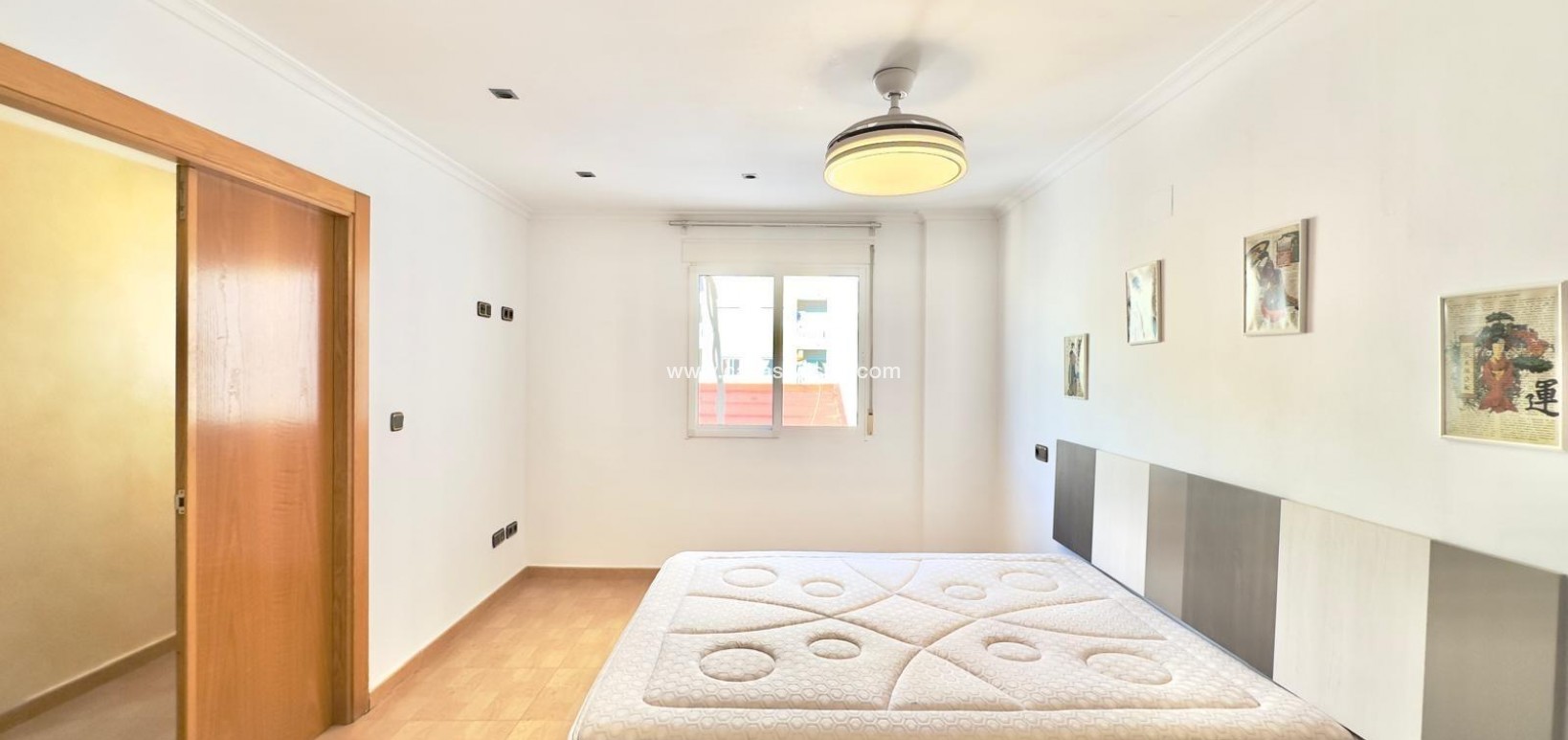 Sale - Apartment - Torrevieja - Centro