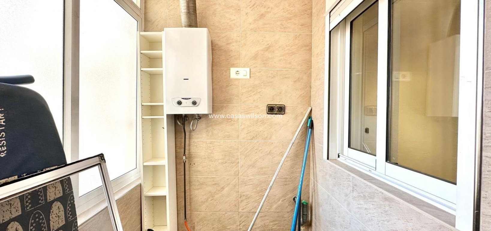 Sale - Apartment - Torrevieja - Centro