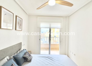 Sale - Apartment - Torrevieja - Centro