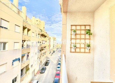 Sale - Apartment - Torrevieja - Centro