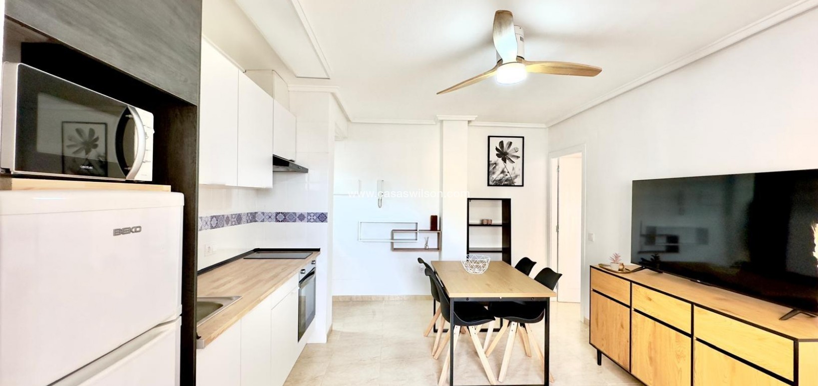 Sale - Apartment - Torrevieja - Centro