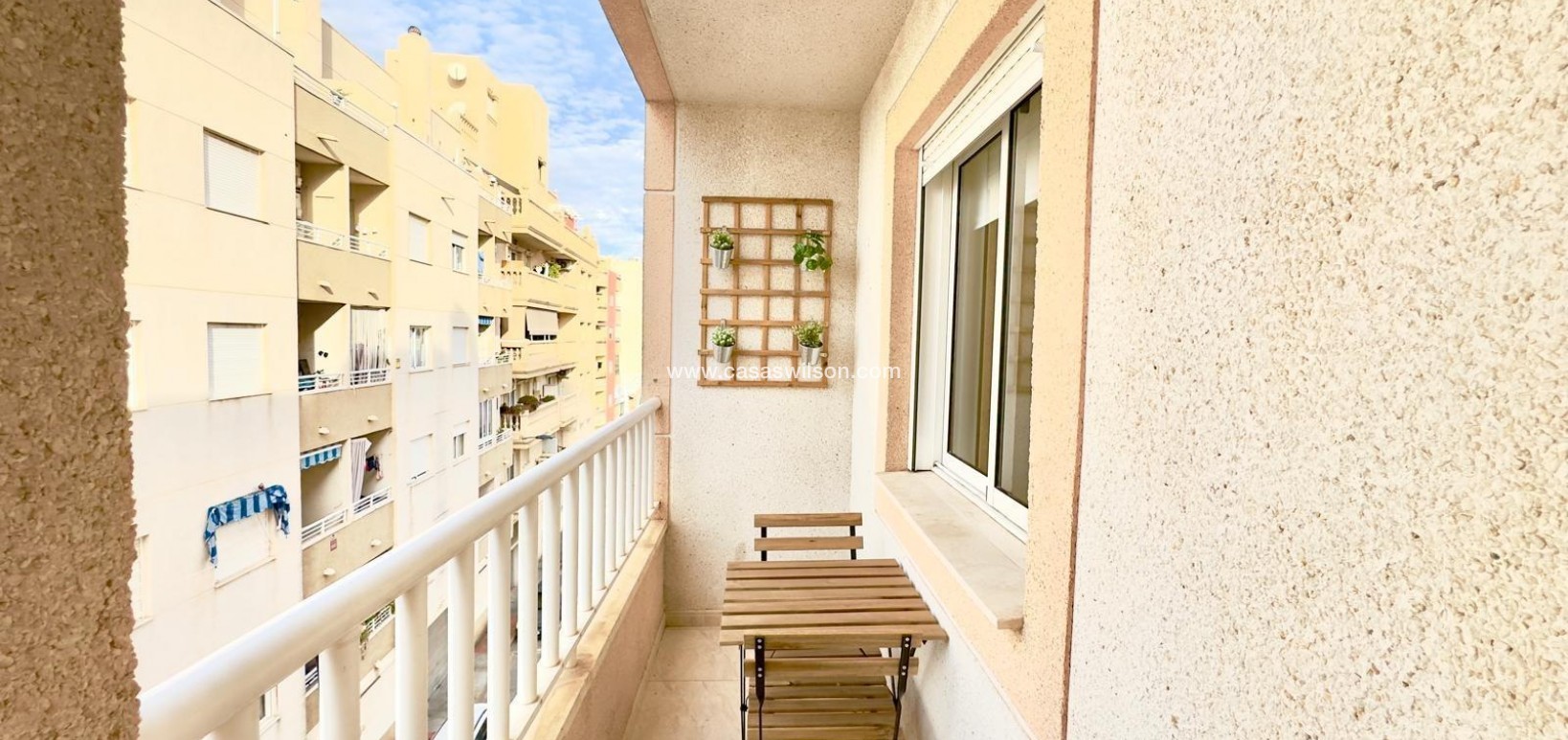 Sale - Apartment - Torrevieja - Centro