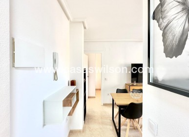 Sale - Apartment - Torrevieja - Centro