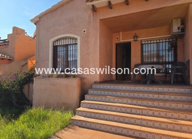 Sale - Bungalow - Torrevieja - Zona Los Frutales