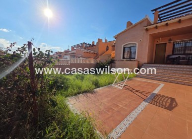 Sale - Bungalow - Torrevieja - Zona Los Frutales