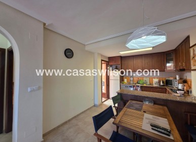 Sale - Bungalow - Torrevieja - Zona Los Frutales