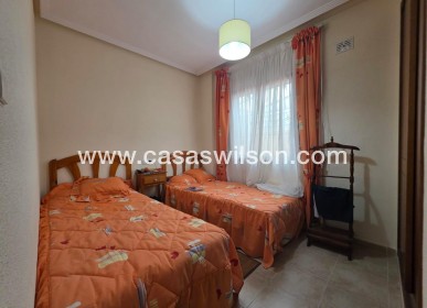 Sale - Bungalow - Torrevieja - Zona Los Frutales