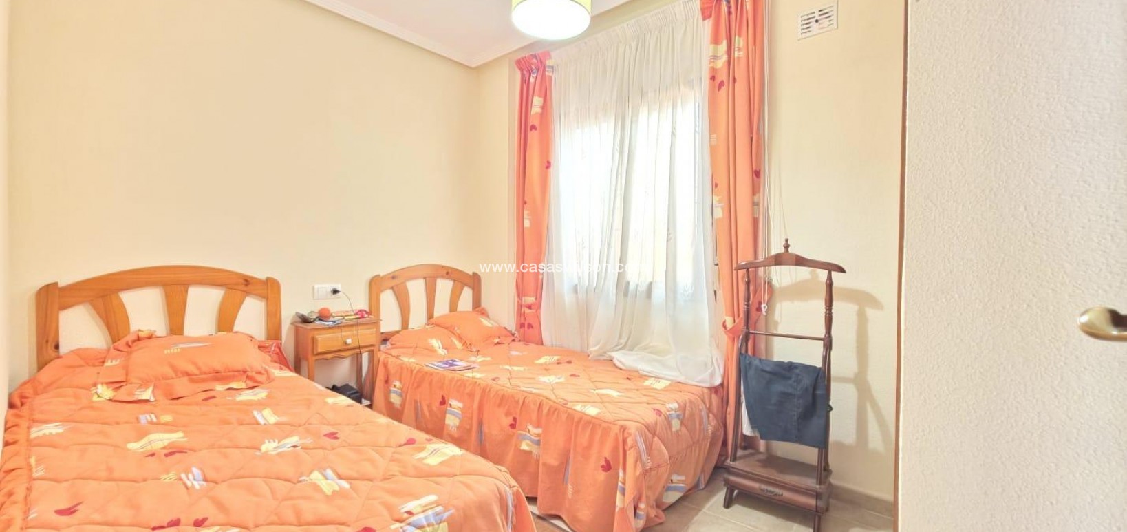 Sale - Bungalow - Torrevieja - Zona Los Frutales