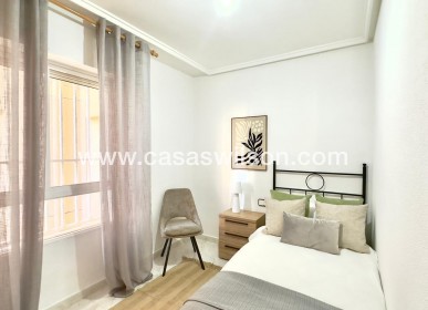 Sale - Apartment - Torrevieja - Playa del Cura