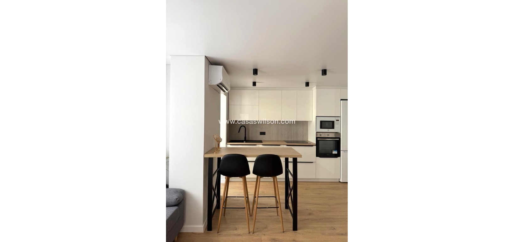 Sale - Apartment - Torrevieja - Paseo maritimo