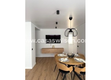 Sale - Apartment - Torrevieja - Paseo maritimo