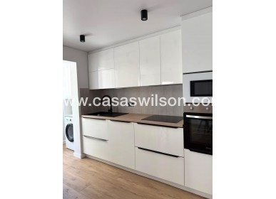 Sale - Apartment - Torrevieja - Paseo maritimo